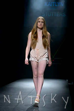 STRUT 211