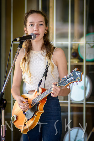 LISMORE STREET PHOTOGRAPHER