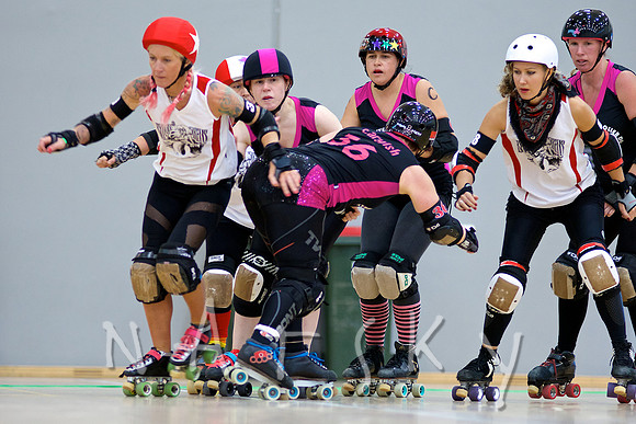 ROLLER DERBY PHOTOGRAPHER