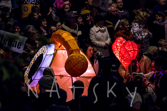 LANTERN PARADE 099