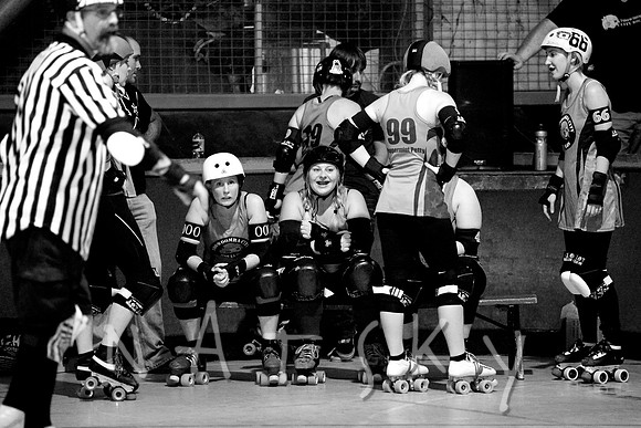 ROLLER DERBY PHOTOGRAPHER