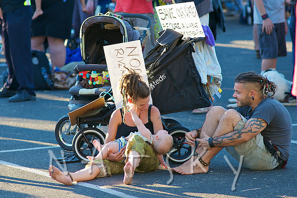 csg protest  007