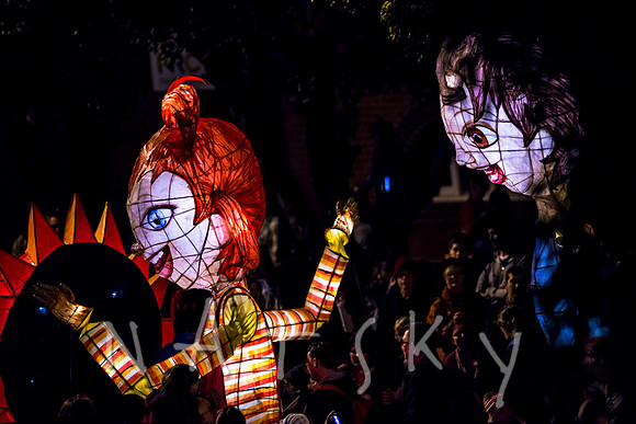 LANTERN PARADE 088