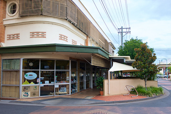 CADDIES  SHOPFRONT