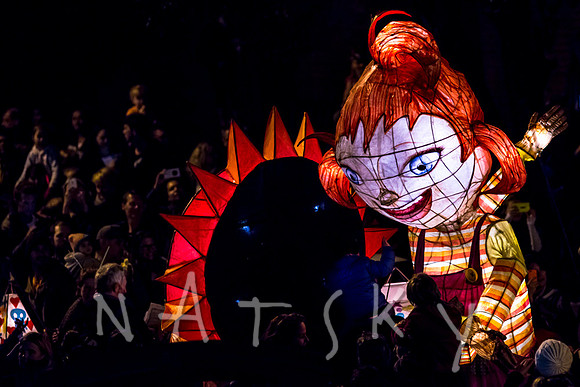 LANTERN PARADE 087