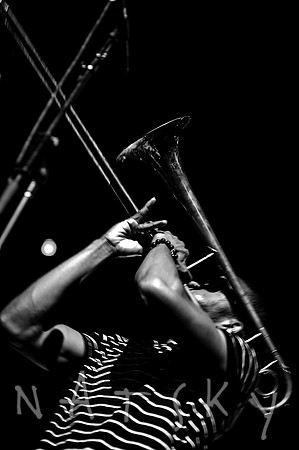 trombone shorty 001