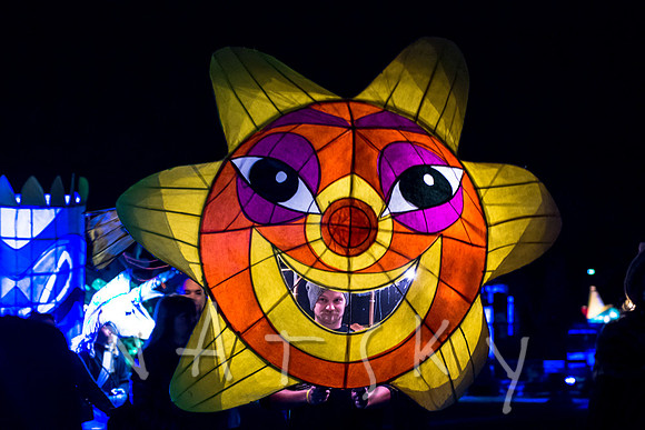 LANTERN PARADE 160