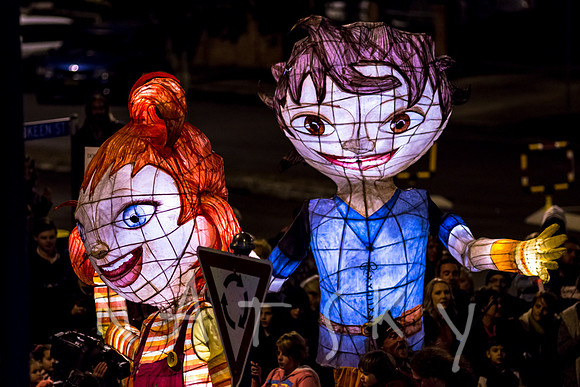 LANTERN PARADE 085