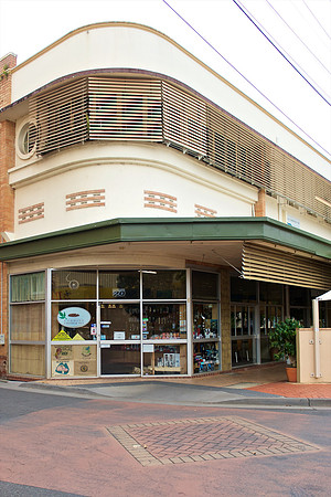 CADDIES  SHOPFRONT