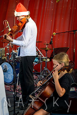carols stage 080