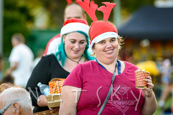 carols crowd 087