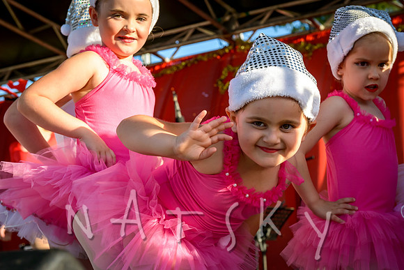 carols stage 049