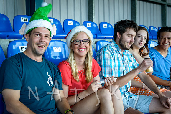 carols crowd 075