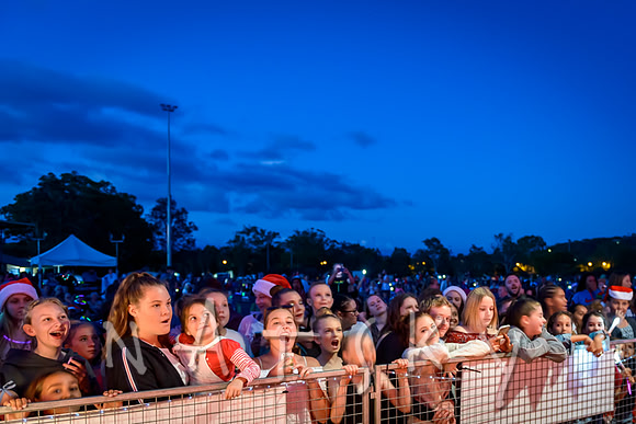 carols crowd 117