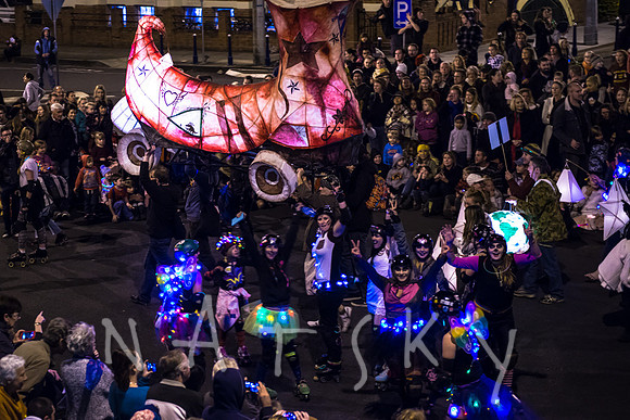 LANTERN PARADE 098