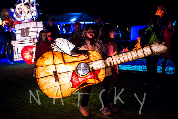 LANTERN PARADE 165