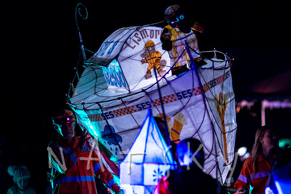 LANTERN PARADE 189