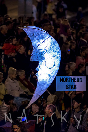 LANTERN PARADE 081