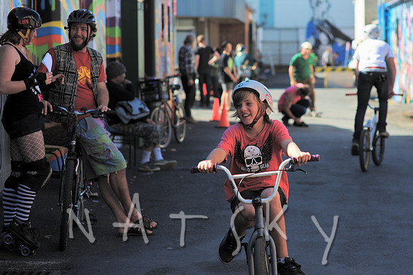 LISMORE STREET PHOTOGRAPHER