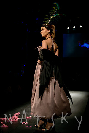STRUT 041