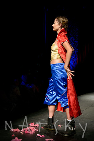 STRUT 034